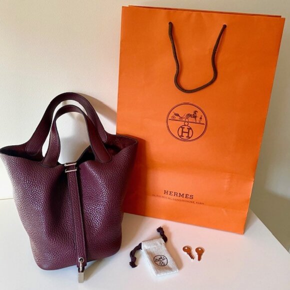 Hermes Handbags - HERMES Picotin 18 / Bordeaux Clemence leather
